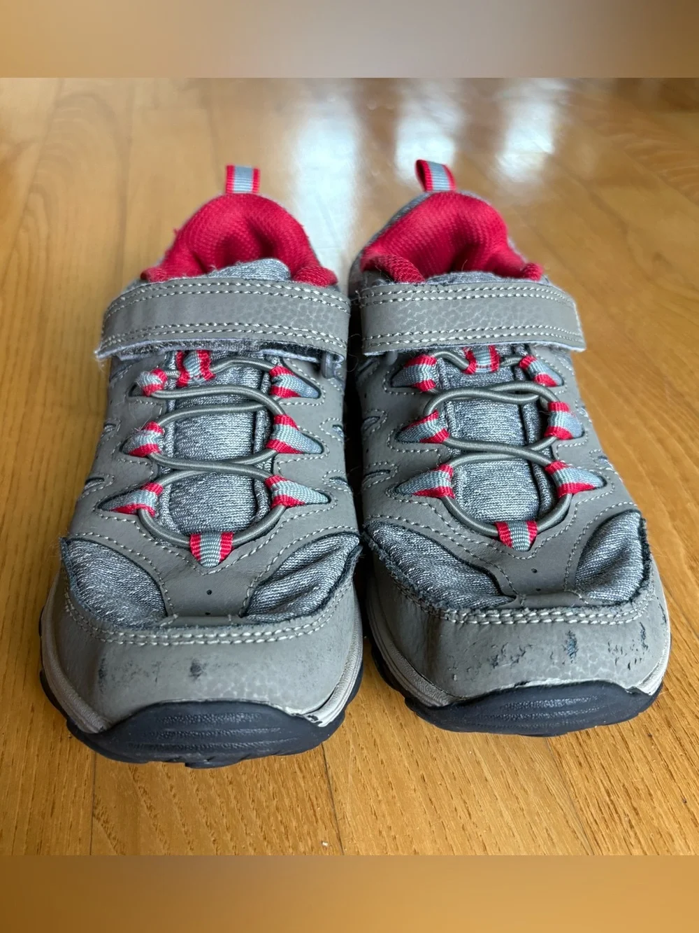 Merrell Outback Low 2 hiking shoes Toddler Kids Red Gray Sneakers Size 12.5
